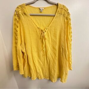 Plus Sz 26/28 Cato Yellow Tie Front Blouse with Relaxed Fit